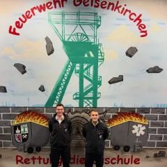 Am heutigen Donnerstag begann für zwei junge Kollegen ein neuer Lebensabschnitt mit der Ausbildung zum Notfallsanitäter.